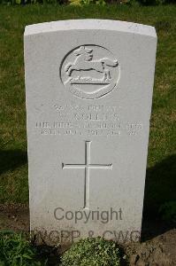 Dozinghem Military Cemetery - Collins, W