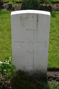 Dozinghem Military Cemetery - Connelly, W