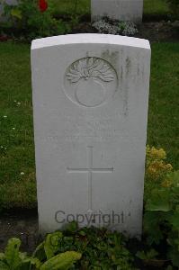 Dozinghem Military Cemetery - Cook, Edmund Garretson