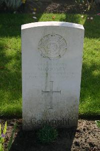 Dozinghem Military Cemetery - Cooney, Michael