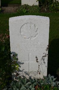 Dozinghem Military Cemetery - Cooper, Frank