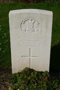 Dozinghem Military Cemetery - Cooper, J