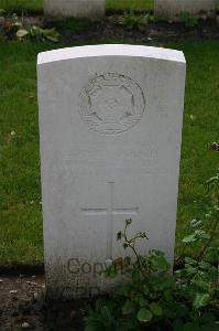 Dozinghem Military Cemetery - Couch, Ernest