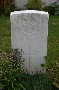 Dozinghem Military Cemetery - Couzens, Sidney