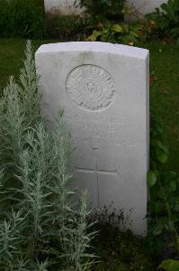 Dozinghem Military Cemetery - Cowie, David James