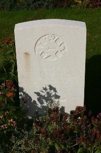 Dozinghem Military Cemetery - Cox, John Arthur