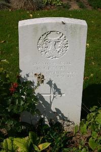 Dozinghem Military Cemetery - Craven, R