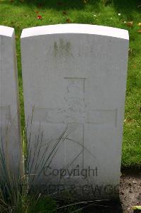 Dozinghem Military Cemetery - Crawford, J