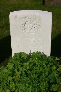 Dozinghem Military Cemetery - Cunningham, J