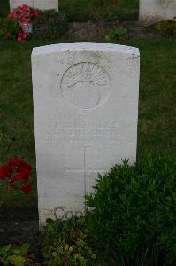 Dozinghem Military Cemetery - Daniels, Leonard Gordon