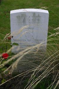 Dozinghem Military Cemetery - Darker, Ernest Naismith