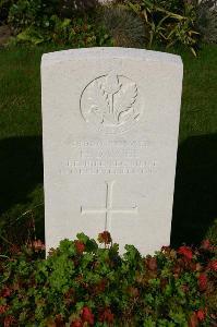 Dozinghem Military Cemetery - Davies, H