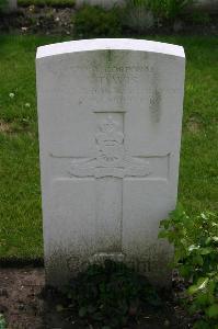 Dozinghem Military Cemetery - Davis, G