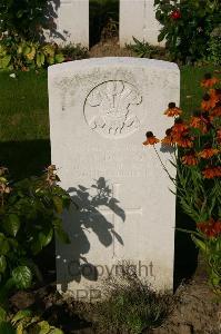 Dozinghem Military Cemetery - Dawson, Frank William