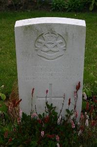 Dozinghem Military Cemetery - Deeley, Reuben