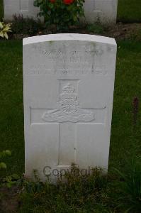 Dozinghem Military Cemetery - Dell, W G