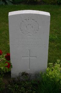 Dozinghem Military Cemetery - Dixon, Robert Clarke