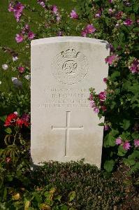 Dozinghem Military Cemetery - Donald, David