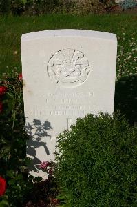 Dozinghem Military Cemetery - Duncan, Peter Stocks