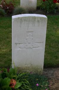 Dozinghem Military Cemetery - Dunne, J