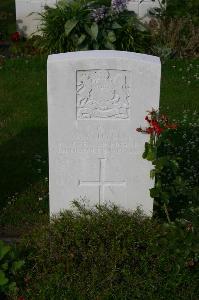 Dozinghem Military Cemetery - Dyson, Stanley William