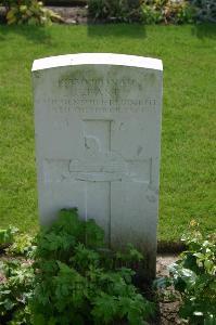 Dozinghem Military Cemetery - East, E