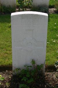 Dozinghem Military Cemetery - East, L J