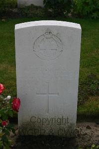 Dozinghem Military Cemetery - Edmundson, Clarence