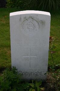 Dozinghem Military Cemetery - Elliot, Ernest Haden