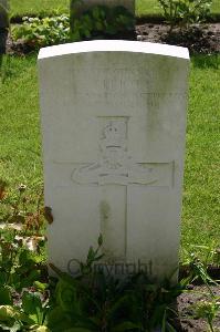 Dozinghem Military Cemetery - Elliott, G