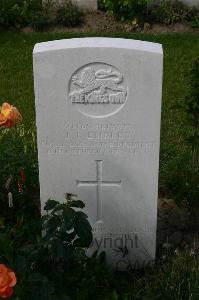 Dozinghem Military Cemetery - Embrey, J T