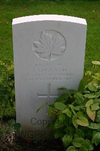 Dozinghem Military Cemetery - England, J