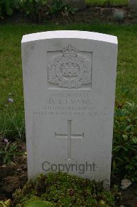 Dozinghem Military Cemetery - Evans, D J