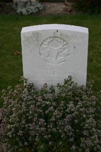 Dozinghem Military Cemetery - Falconer, A