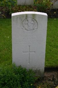 Dozinghem Military Cemetery - Field, George