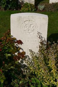 Dozinghem Military Cemetery - Fielding, A E