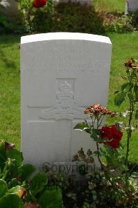 Dozinghem Military Cemetery - Foot, James