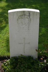 Dozinghem Military Cemetery - Forster, John Douglas