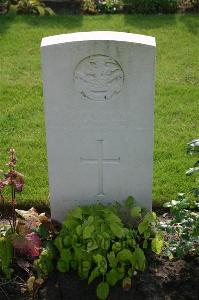 Dozinghem Military Cemetery - Foster, Frank