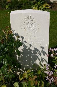 Dozinghem Military Cemetery - Franklin, F