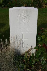 Dozinghem Military Cemetery - Fraser, William