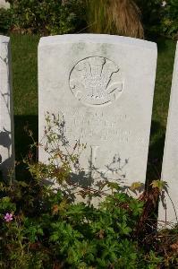 Dozinghem Military Cemetery - Fryer, John