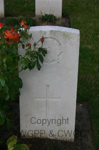 Dozinghem Military Cemetery - Gay, Bertram George