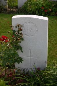 Dozinghem Military Cemetery - Gaylard, R G