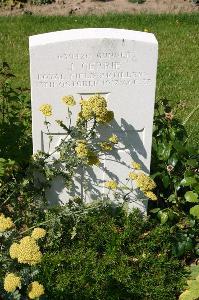 Dozinghem Military Cemetery - Gerrie, J