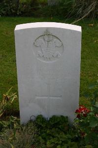 Dozinghem Military Cemetery - Gibson, E A