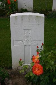 Dozinghem Military Cemetery - Gilkerson, Joseph William