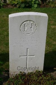 Dozinghem Military Cemetery - Girdwood, James