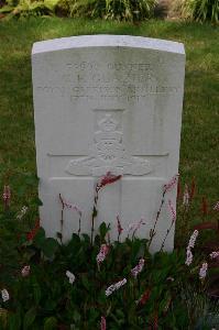 Dozinghem Military Cemetery - Glazier, Cecil Frederick