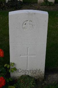 Dozinghem Military Cemetery - Glen, J A